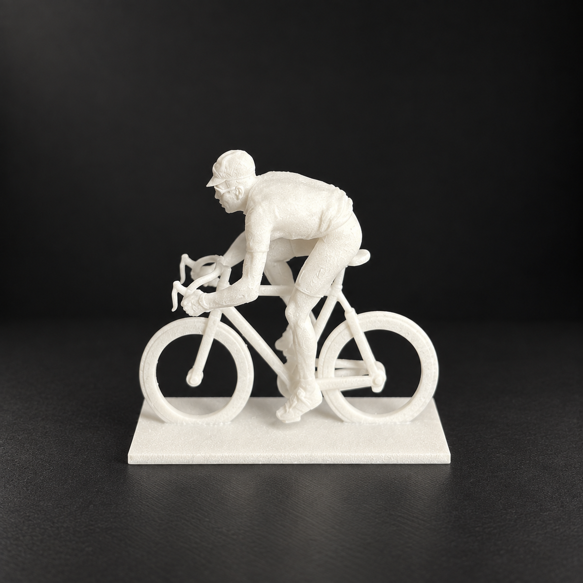 El Rey de Navarra – Figura Ciclista en Miniatura (Impresión 3D en Resina)